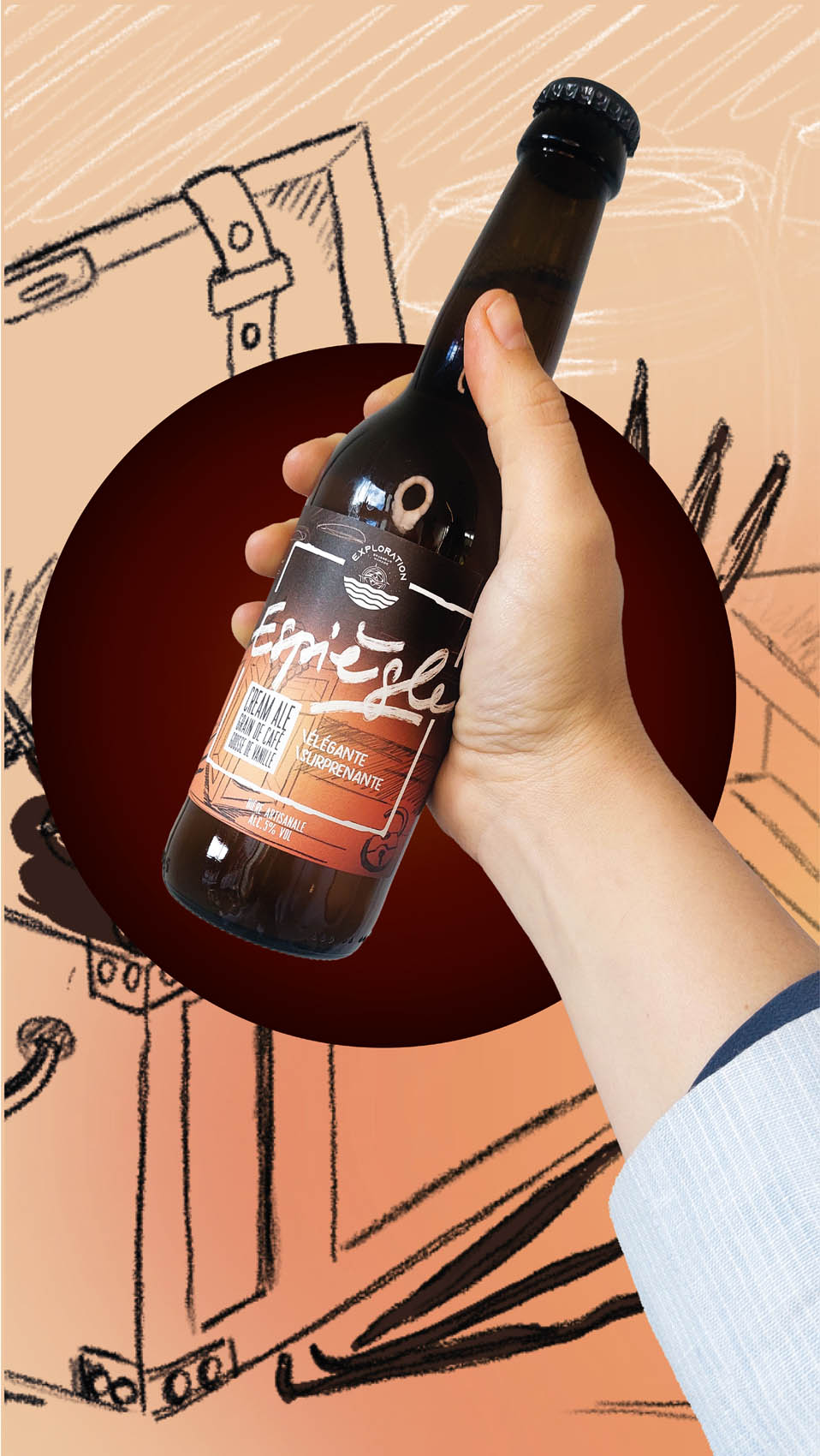 Bière atisanale dans la main avec étiquette orange et marron de cream ale café vanille